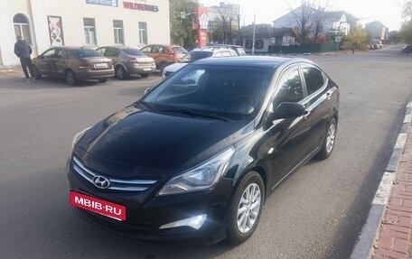 Hyundai Solaris II рестайлинг, 2015 год, 939 000 рублей, 3 фотография