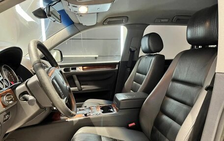 Volkswagen Touareg III, 2006 год, 748 000 рублей, 10 фотография