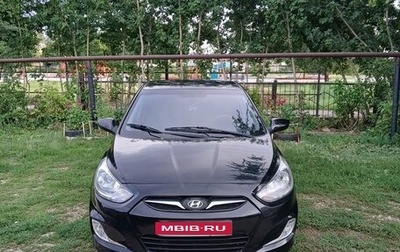 Hyundai Solaris II рестайлинг, 2013 год, 720 000 рублей, 1 фотография