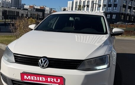 Volkswagen Jetta VII, 2014 год, 1 070 000 рублей, 2 фотография