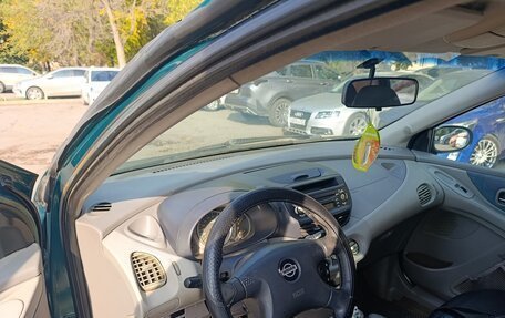 Nissan Almera Tino i, 2001 год, 255 000 рублей, 8 фотография