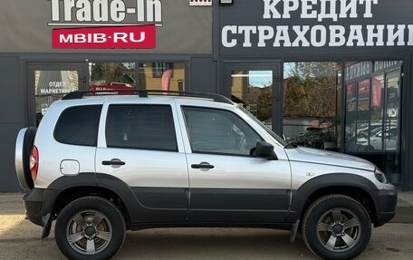 Chevrolet Niva I рестайлинг, 2019 год, 670 000 рублей, 9 фотография