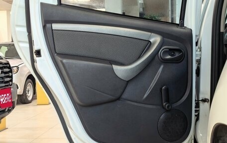 Renault Duster I рестайлинг, 2017 год, 760 000 рублей, 13 фотография