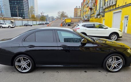 Mercedes-Benz E-Класс, 2019 год, 3 270 000 рублей, 5 фотография
