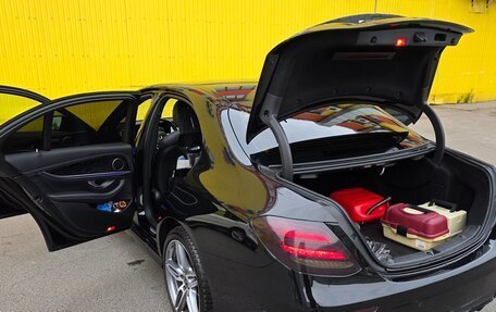 Mercedes-Benz E-Класс, 2019 год, 3 270 000 рублей, 18 фотография