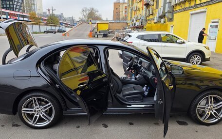 Mercedes-Benz E-Класс, 2019 год, 3 270 000 рублей, 21 фотография