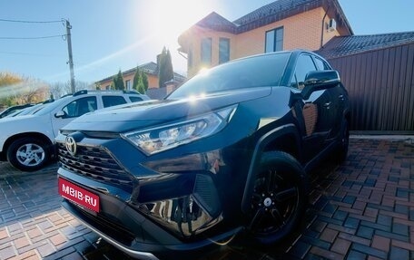 Toyota RAV4, 2021 год, 2 950 000 рублей, 1 фотография