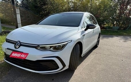 Volkswagen Golf VIII, 2023 год, 1 970 000 рублей, 2 фотография