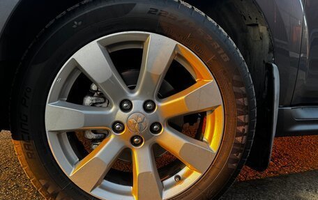 Mitsubishi Outlander III рестайлинг 3, 2012 год, 995 000 рублей, 9 фотография
