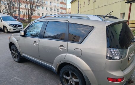 Mitsubishi Outlander III рестайлинг 3, 2008 год, 770 000 рублей, 3 фотография