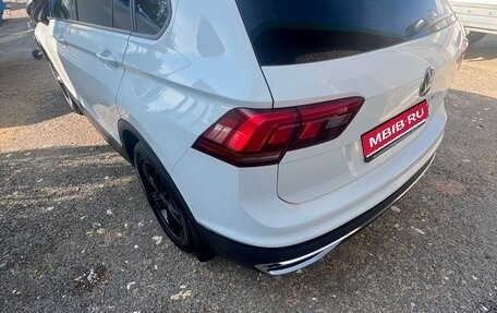 Volkswagen Tiguan II, 2021 год, 2 750 000 рублей, 1 фотография