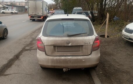 Skoda Fabia II, 2010 год, 350 000 рублей, 1 фотография