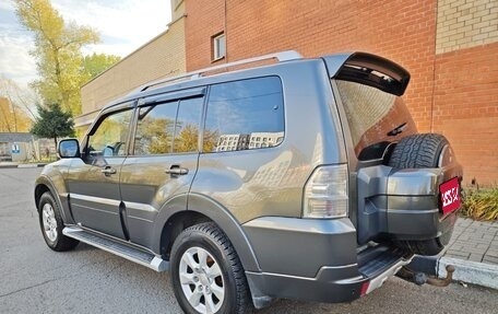 Mitsubishi Pajero IV рестайлинг 2, 2011 год, 1 790 000 рублей, 1 фотография