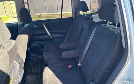 Toyota Highlander III, 2012 год, 1 525 000 рублей, 13 фотография
