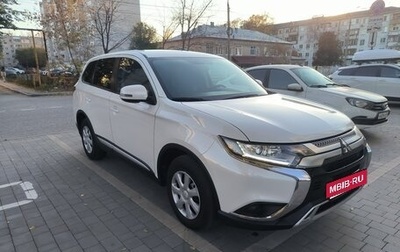 Mitsubishi Outlander III рестайлинг 3, 2019 год, 2 049 000 рублей, 1 фотография