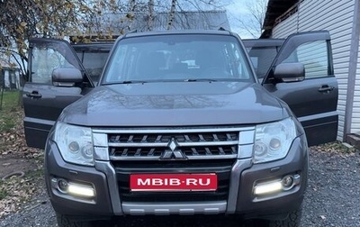 Mitsubishi Pajero IV рестайлинг 2, 2015 год, 2 200 000 рублей, 1 фотография