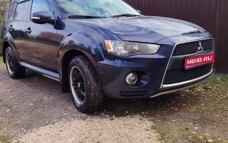 Mitsubishi Outlander III рестайлинг 3, 2010 год, 855 000 рублей, 1 фотография
