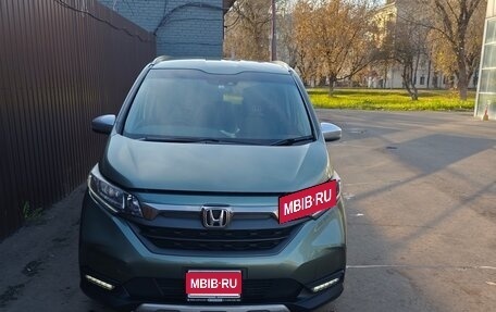 Honda Freed II, 2021 год, 1 850 000 рублей, 1 фотография