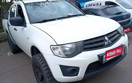 Mitsubishi L200 IV рестайлинг, 2014 год, 1 299 000 рублей, 1 фотография