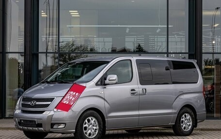 Hyundai Grand Starex Grand Starex I рестайлинг 2, 2012 год, 2 095 000 рублей, 1 фотография
