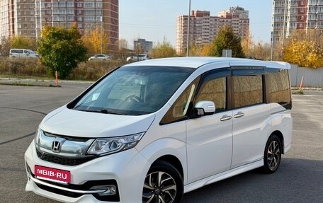 Honda Stepwgn IV рестайлинг, 2016 год, 1 629 000 рублей, 1 фотография