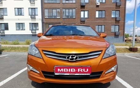 Hyundai Solaris II рестайлинг, 2015 год, 1 050 000 рублей, 1 фотография