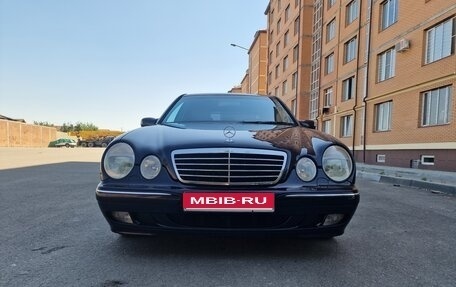 Mercedes-Benz E-Класс, 2001 год, 2 050 000 рублей, 1 фотография
