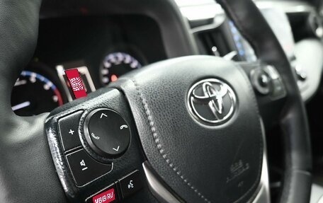 Toyota RAV4, 2017 год, 2 499 900 рублей, 10 фотография
