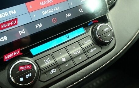Toyota RAV4, 2017 год, 2 499 900 рублей, 14 фотография