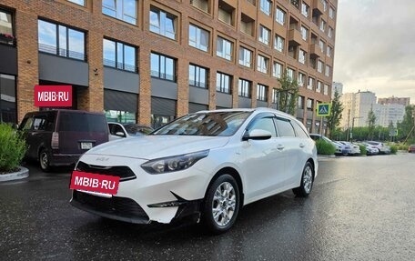 KIA cee'd III, 2022 год, 1 799 999 рублей, 4 фотография