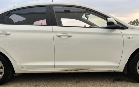 Hyundai Solaris II рестайлинг, 2020 год, 1 300 000 рублей, 10 фотография