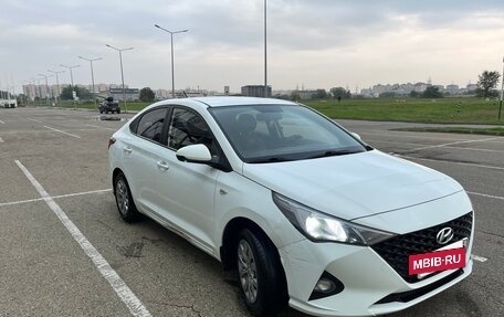 Hyundai Solaris II рестайлинг, 2020 год, 1 300 000 рублей, 25 фотография
