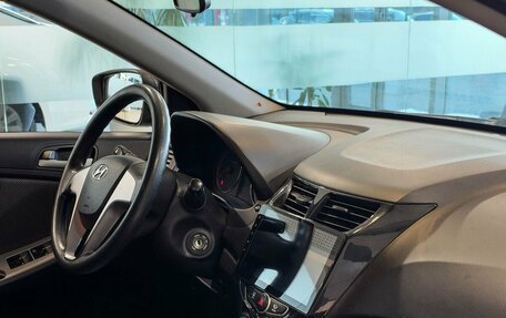 Hyundai Solaris II рестайлинг, 2012 год, 717 000 рублей, 8 фотография