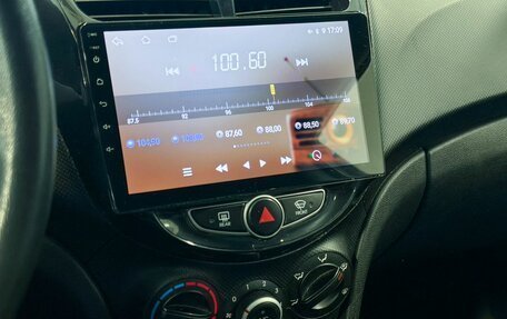 Hyundai Solaris II рестайлинг, 2012 год, 717 000 рублей, 11 фотография