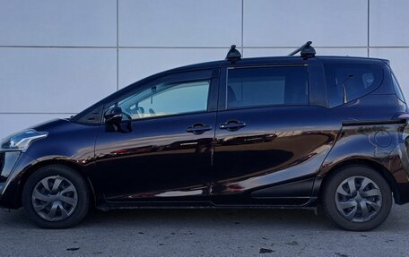 Toyota Sienta II, 2017 год, 1 400 000 рублей, 8 фотография