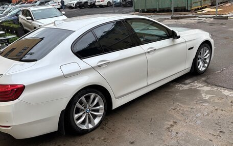 BMW 5 серия, 2015 год, 2 450 000 рублей, 14 фотография