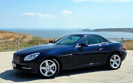 Mercedes-Benz SLK-Класс, 2015 год, 3 300 000 рублей, 8 фотография