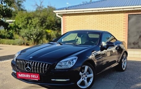 Mercedes-Benz SLK-Класс, 2015 год, 3 300 000 рублей, 6 фотография