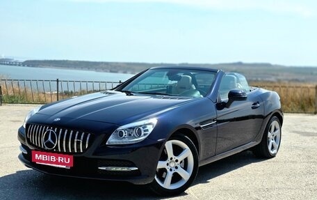 Mercedes-Benz SLK-Класс, 2015 год, 3 300 000 рублей, 4 фотография