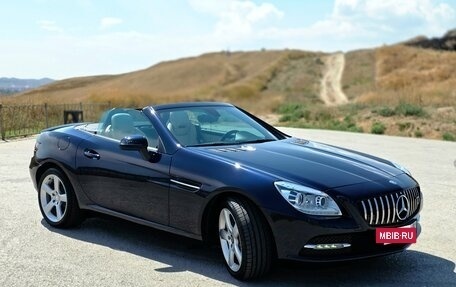 Mercedes-Benz SLK-Класс, 2015 год, 3 300 000 рублей, 9 фотография