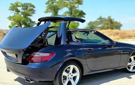 Mercedes-Benz SLK-Класс, 2015 год, 3 300 000 рублей, 14 фотография