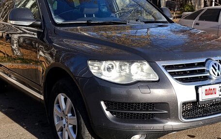 Volkswagen Touareg III, 2008 год, 850 000 рублей, 2 фотография