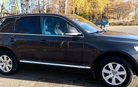 Volkswagen Touareg III, 2008 год, 850 000 рублей, 3 фотография