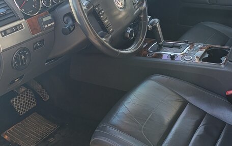 Volkswagen Touareg III, 2008 год, 850 000 рублей, 16 фотография