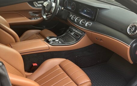 Mercedes-Benz E-Класс, 2019 год, 5 500 000 рублей, 5 фотография