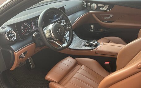 Mercedes-Benz E-Класс, 2019 год, 5 500 000 рублей, 6 фотография