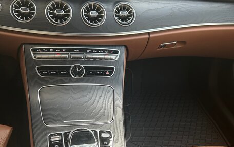 Mercedes-Benz E-Класс, 2019 год, 5 500 000 рублей, 7 фотография
