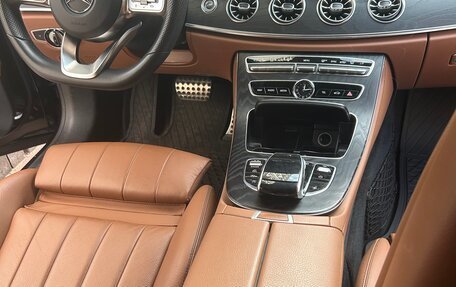 Mercedes-Benz E-Класс, 2019 год, 5 500 000 рублей, 8 фотография