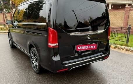 Mercedes-Benz V-Класс, 2018 год, 4 345 000 рублей, 5 фотография