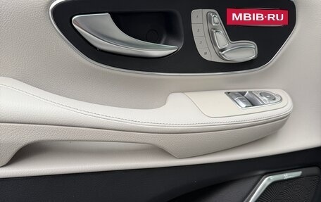 Mercedes-Benz V-Класс, 2018 год, 4 345 000 рублей, 10 фотография